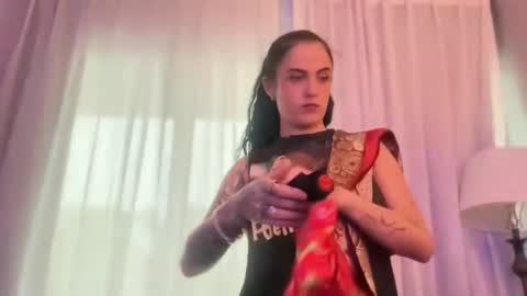 thejennataylor online show from July 5, 9:44 pm