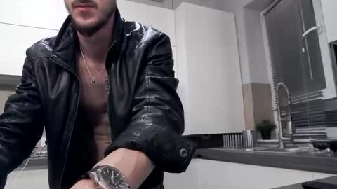 Snapshot of thejoker888 chatting on December 29, 11:39 pm Master Joker online show from December 29, 11:39 pm