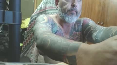 Snapshot of thekier chatting on April 3, 6:06 pm thekier online show from April 3, 6:06 pm