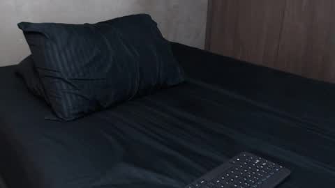 Snapshot of thekingerick chatting on March 10, 4:07 am thekingerick online show from March 10, 4:07 am