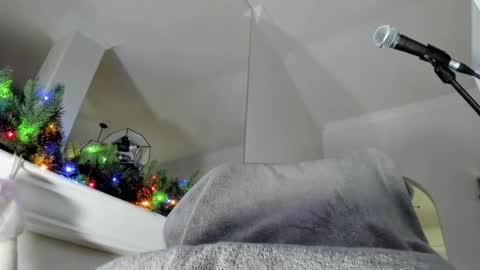 Snapshot of thekinkside chatting on December 7, 2:31 am KinkSide online show from December 7, 2:31 am