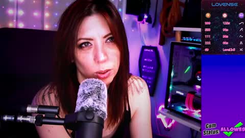 Snapshot of thekittengirlnix chatting on May 22, 7:08 pm Nix online show from May 22, 7:08 pm