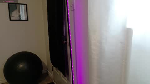 thekodyy online show from November 12, 2:06 pm