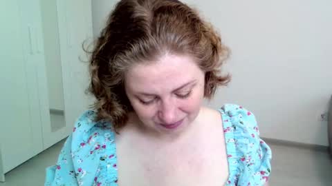 Ella online show from February 16, 7:48 am