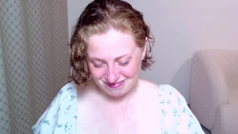 Ella online show from September 17, 7:04 pm