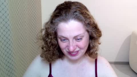 Ella online show from March 11, 6:25 pm