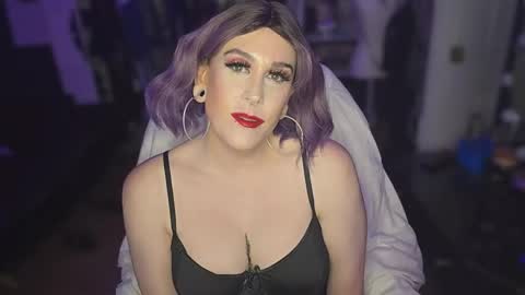 Lizzi Lust online show from April 24, 8:00 pm