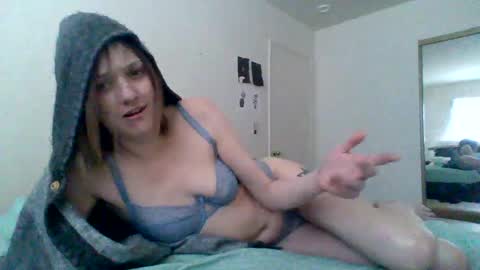 lovecreep online show from February 16, 8:00 pm