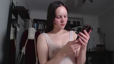 Maddi...   online show from February 9, 8:13 pm