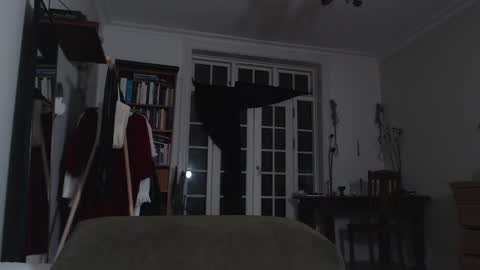 Maddi...   online show from February 12, 9:43 pm