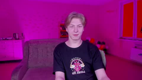 Snapshot of themikesever chatting on February 5, 9:29 pm Sever online show from February 5, 9:29 pm