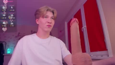 Snapshot of themikesever chatting on September 15, 5:57 pm Sever online show from September 15, 5:57 pm