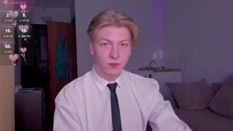 Snapshot of themikesever chatting on November 15, 10:23 am Sever online show from November 15, 10:23 am