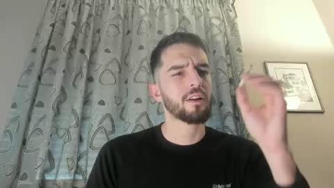 themmistokles online show from December 4, 10:24 am