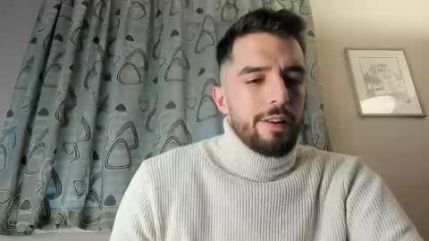 themmistokles online show from December 12, 12:01 pm