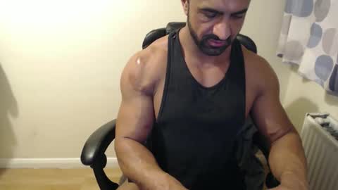 Snapshot of themusclefactory chatting on October 16, 7:04 pm TheMuscleFactory online show from October 16, 7:04 pm