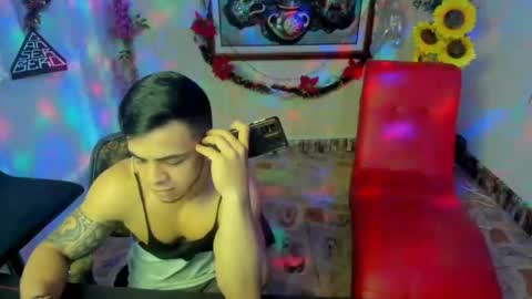 Snapshot of themuscularvenezuelanman chatting on January 11, 3:13 am themuscularvenezuelanman online show from January 11, 3:13 am