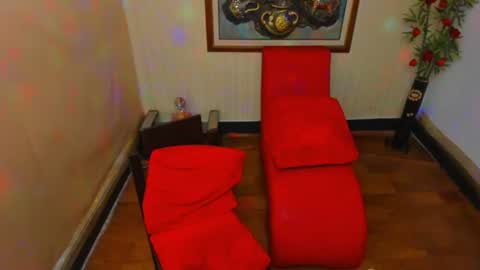 themuscularvenezuelanman online show from June 30, 3:29 am