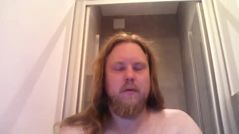 thenewdude1992 online show from June 29, 7:25 pm
