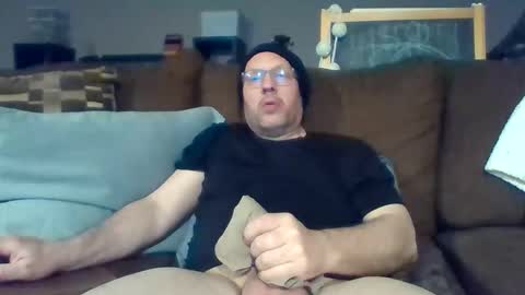 Snapshot of theo6974z chatting on May 18, 4:07 am theo6974z online show from May 18, 4:07 am