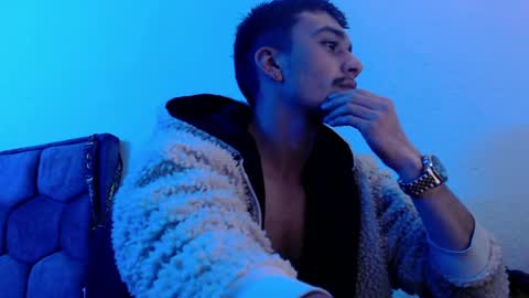 Theo online show from March 31, 6:58 am