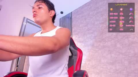 Theo online show from November 10, 11:42 am