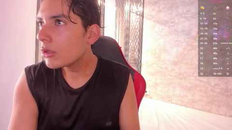 Theo online show from November 11, 11:54 am