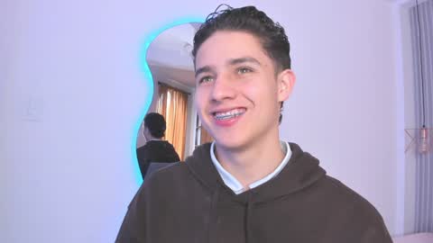  THEO- MATEO  online show from December 31, 1:08 pm