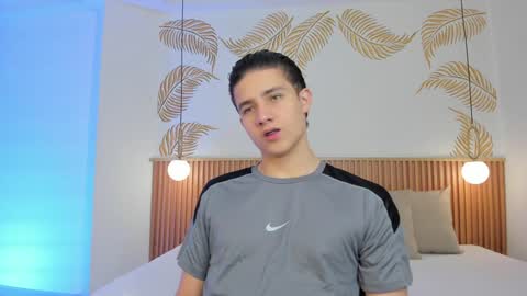  THEO- MATEO  online show from January 10, 1:31 pm