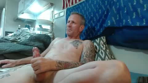 Snapshot of theoneyouwant2fuck chatting on December 14, 5:58 pm theoneyouwanttwofuck online show from December 14, 5:58 pm