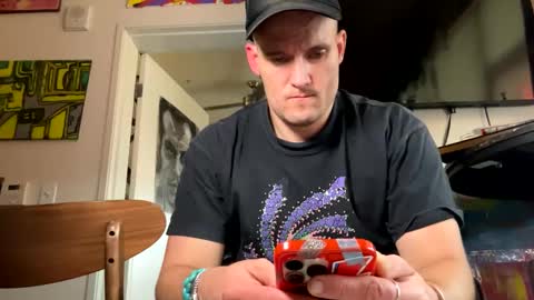 Snapshot of theoutfitter chatting on January 1, 10:56 pm MISTERPOWERS online show from January 1, 10:56 pm