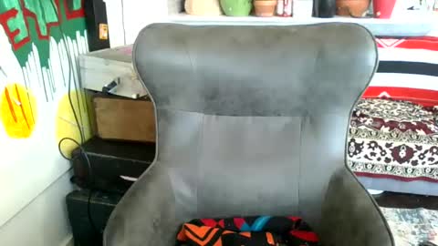 Snapshot of theoutfitter chatting on February 11, 10:50 pm MISTERPOWERS online show from February 11, 10:50 pm