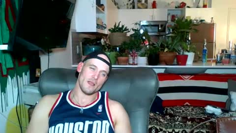 Snapshot of theoutfitter chatting on February 12, 2:03 am MISTERPOWERS online show from February 12, 2:03 am