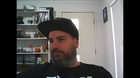 aussiebeard online show from September 29, 1:33 am