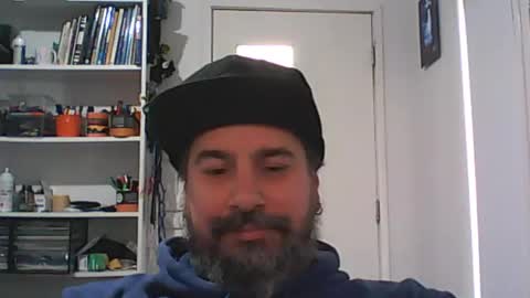 Snapshot of theozbeardguy chatting on July 2, 3:23 am aussiebeard online show from July 2, 3:23 am