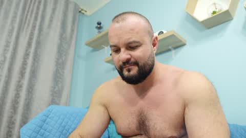 Snapshot of thephenomone chatting on January 22, 12:27 pm Chris online show from January 22, 12:27 pm