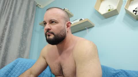 Snapshot of thephenomone chatting on January 23, 3:01 pm Chris online show from January 23, 3:01 pm