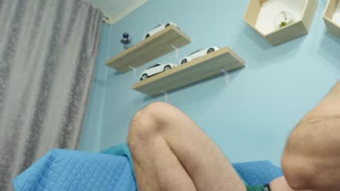 Snapshot of thephenomone chatting on February 5, 2:37 pm Chris online show from February 5, 2:37 pm