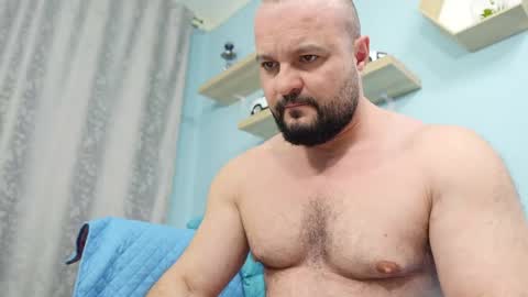 Snapshot of thephenomone chatting on February 19, 5:27 pm Chris online show from February 19, 5:27 pm