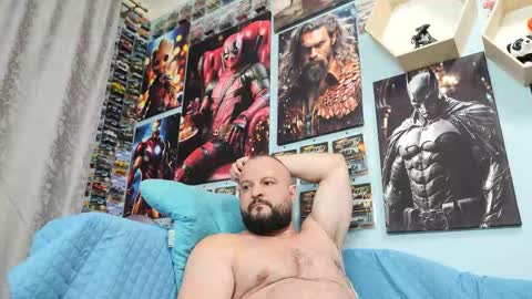 Snapshot of thephenomone chatting on September 15, 4:40 pm Chris online show from September 15, 4:40 pm