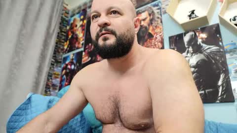 Snapshot of thephenomone chatting on September 17, 3:41 am Chris online show from September 17, 3:41 am