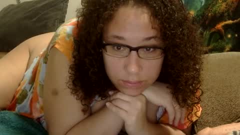 Snapshot of theplayfulbbw chatting on May 18, 12:51 am Amelia online show from May 18, 12:51 am