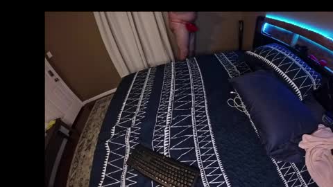 Snapshot of thepovcouple7 chatting on April 4, 8:56 am thepovcouple7 online show from April 4, 8:56 am