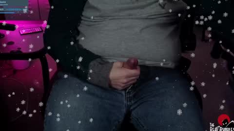 Snapshot of therealbumbles chatting on December 15, 2:41 am Bumbles or B online show from December 15, 2:41 am