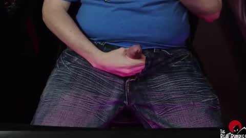 Snapshot of therealbumbles chatting on September 23, 4:43 pm Bumbles or B online show from September 23, 4:43 pm