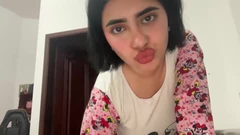 Snapshot of therealcamilabaddie chatting on February 19, 4:55 am therealcamilabaddie online show from February 19, 4:55 am