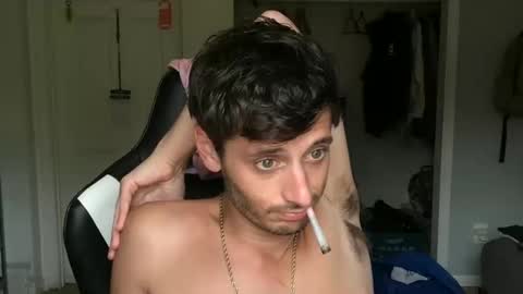 Snapshot of therealdylansdick chatting on October 7, 12:35 pm therealdylansdick online show from October 7, 12:35 pm