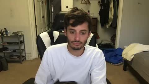 Snapshot of therealdylansdick chatting on October 12, 9:25 pm therealdylansdick online show from October 12, 9:25 pm