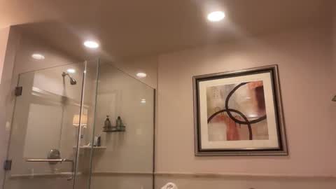 Snapshot of therealdylansdick chatting on December 4, 11:46 pm therealdylansdick online show from December 4, 11:46 pm