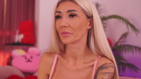 Deea  online show from November 2, 9:11 am